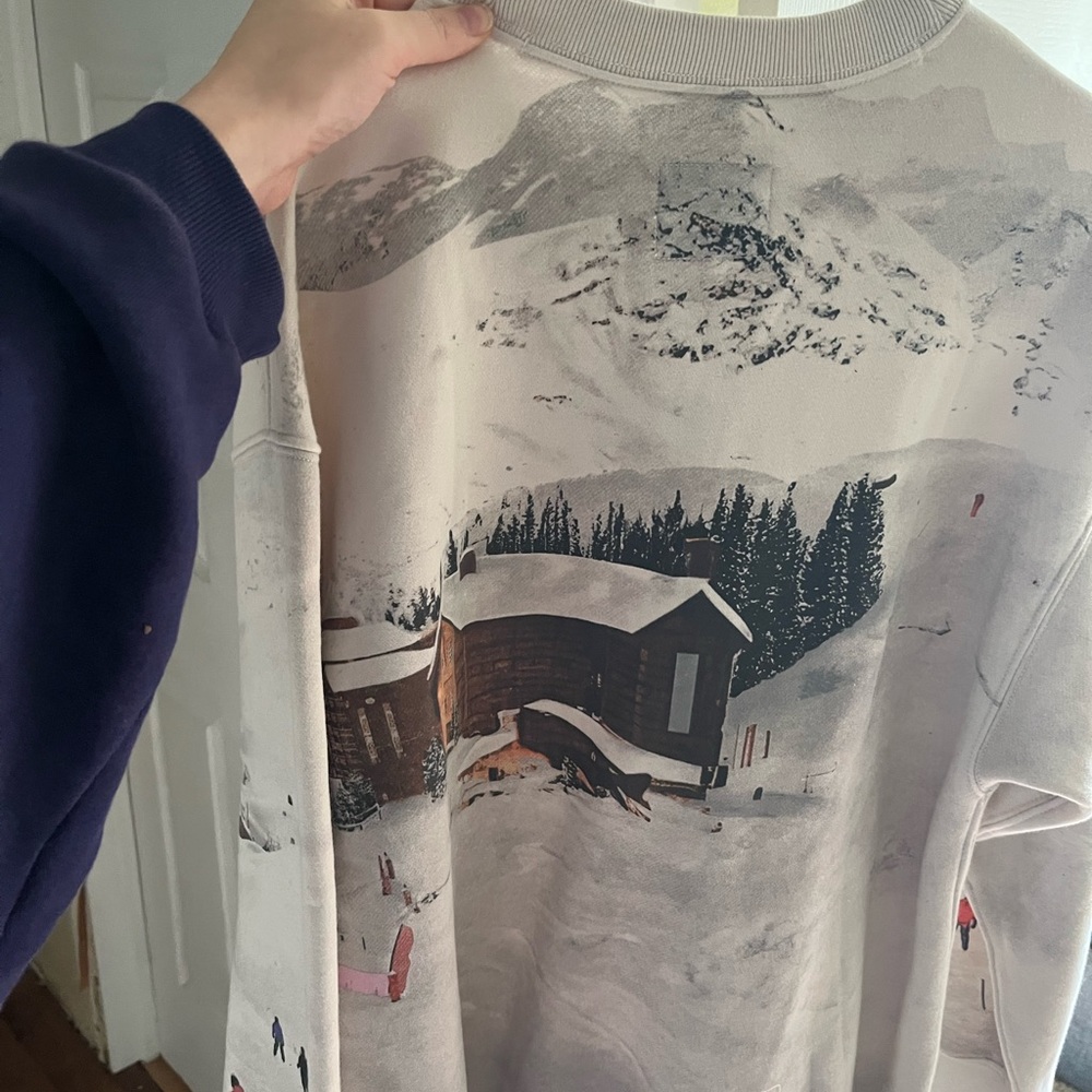 Abercrombie & Fitch Cream Sweater with Mountain Print